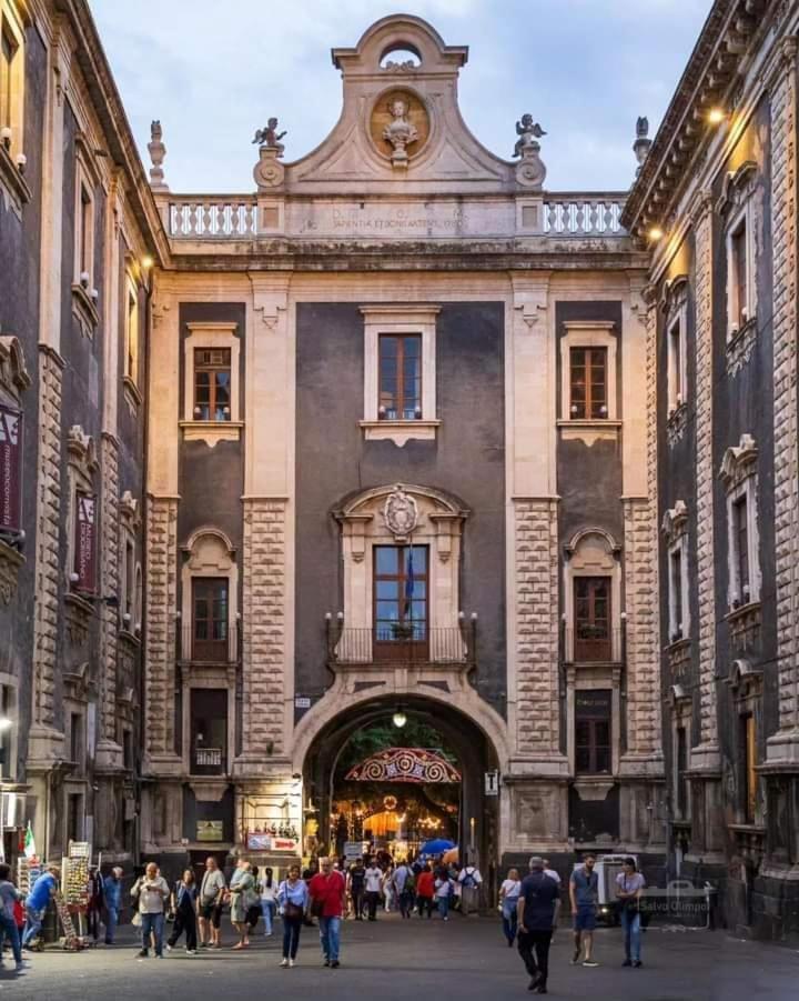 B&B Domus Pina Katania Zewnętrze zdjęcie