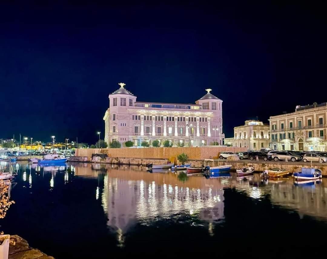 B&B Domus Pina Katania Zewnętrze zdjęcie